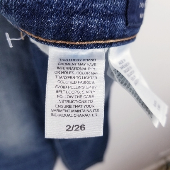 Lucky Brand Mid Rise Crop Ava Jeans NWT - Picture 10 of 12